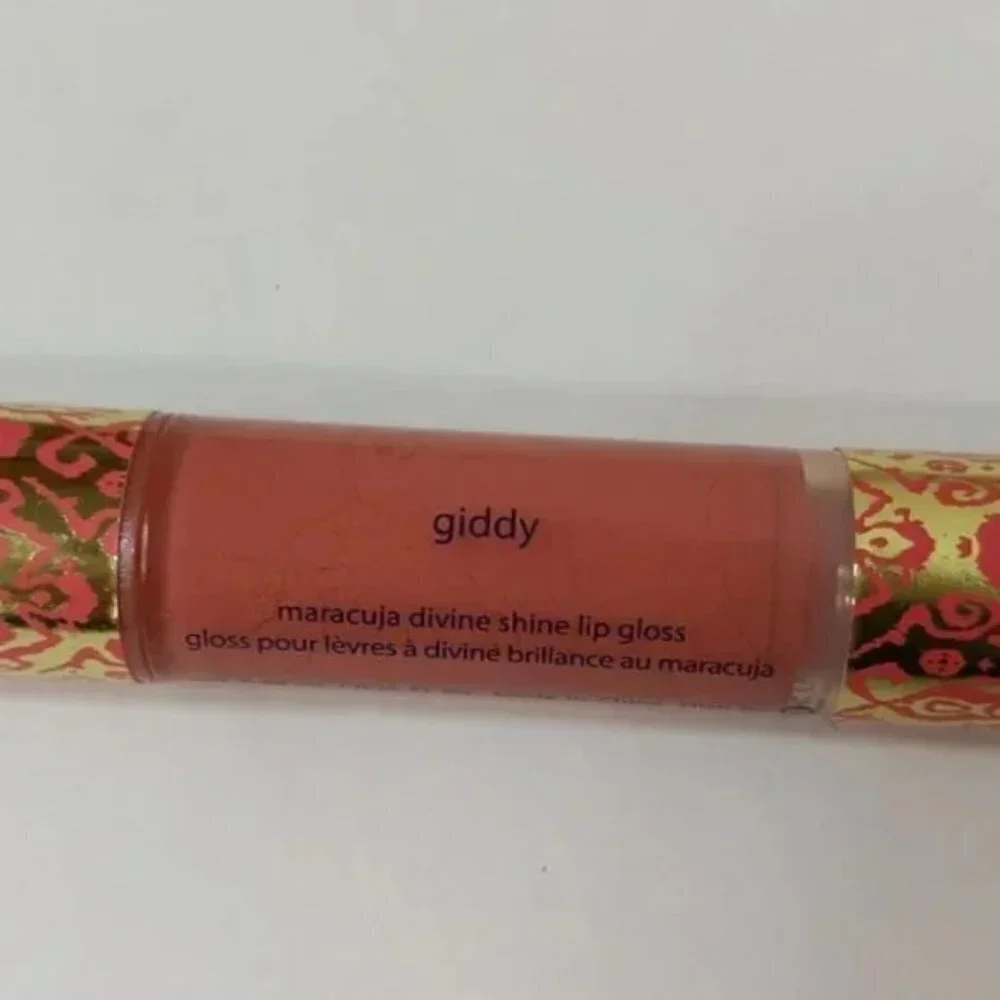 Tarte Maracuja Divine Shine Lip Gloss Full Size New - Giddy-